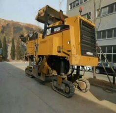 ماكينة لصقل الأسفلت Caterpillar PM-200