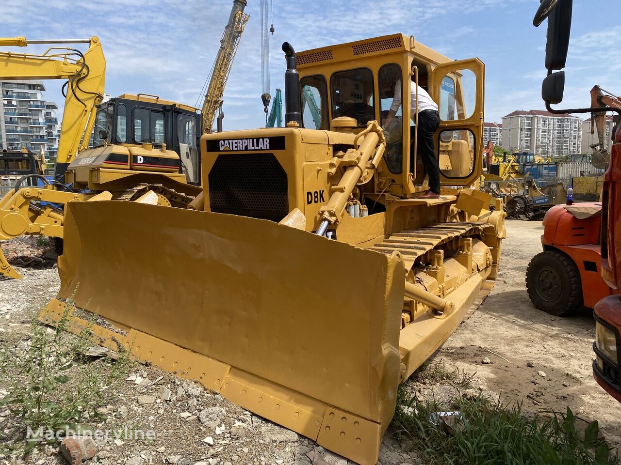 بلدوزر Caterpillar D8K