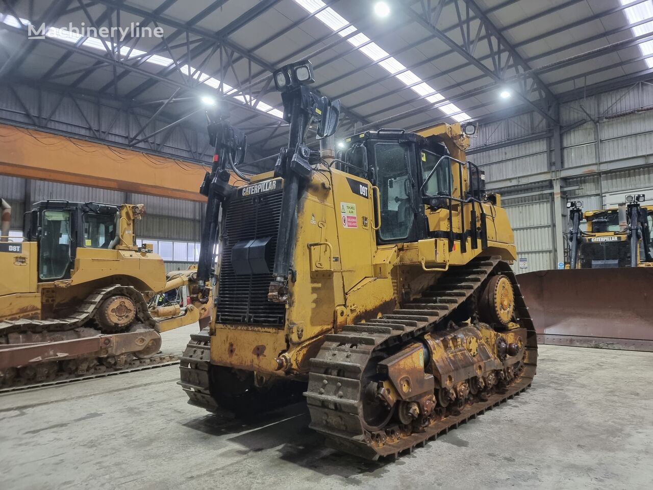 بلدوزر Caterpillar D9T 2 unit 2011 1 unit 2010