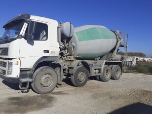 شاحنة خلط الخرسانة VOLVO FM 84RBFM