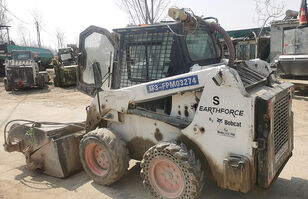 جرافة انزلاقية التوجيه Bobcat S16