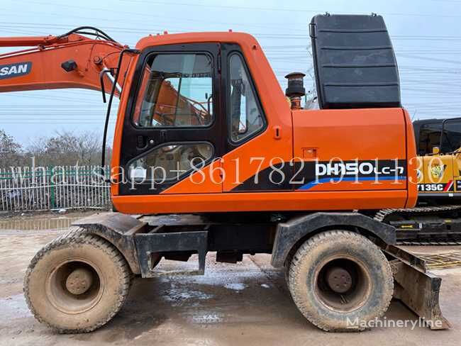 حفارة ذات العجلات Doosan DH150