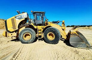 جرافة ذات عجلات Caterpillar 966K